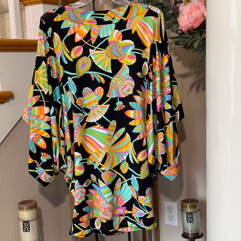 Trina Turk | The “Tahitian” Mini /Coverup - Picture 3 of 7